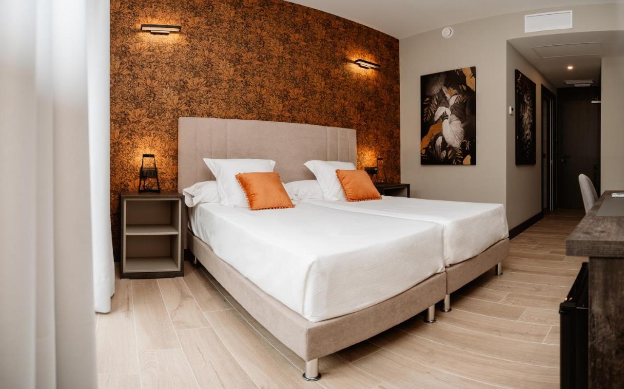 Hotel Gilmar Orellana La Vieja Zewnętrze zdjęcie
